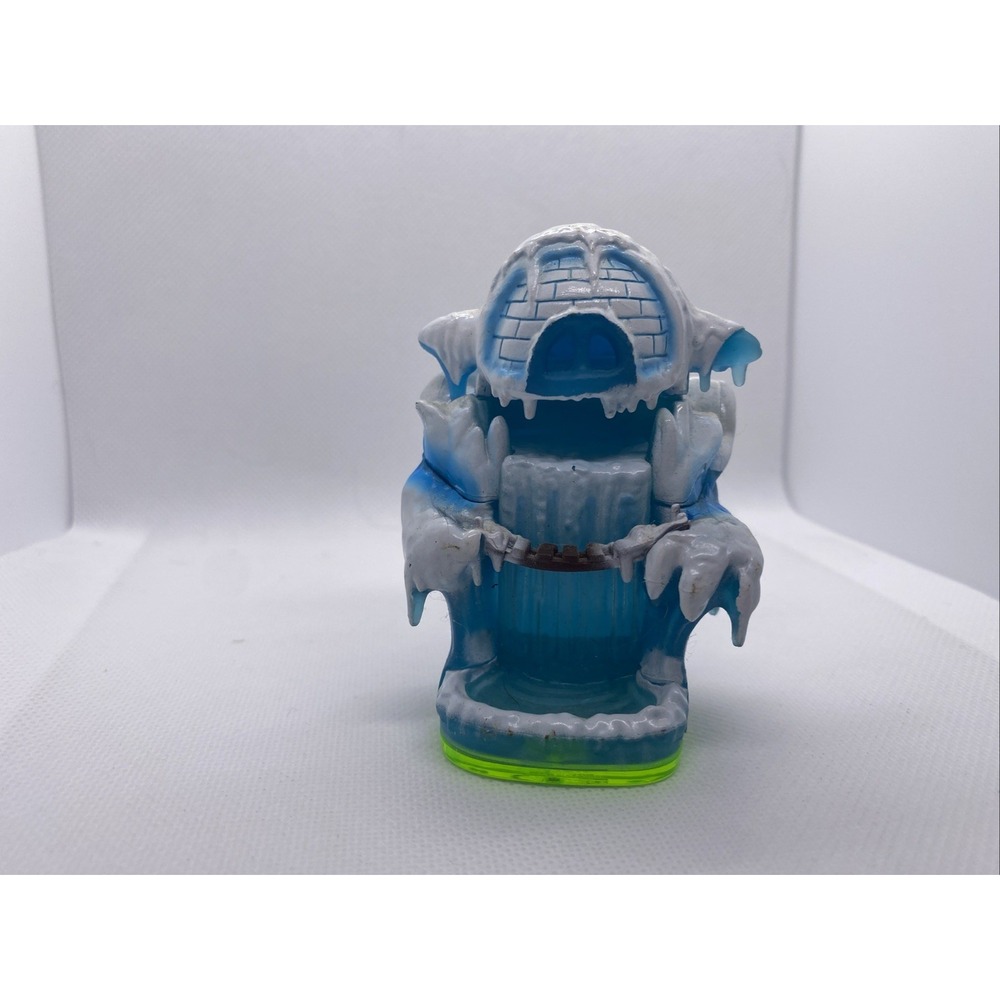 Activision Skylanders Spyros Adventure Empire of Ice Character Figure 2011